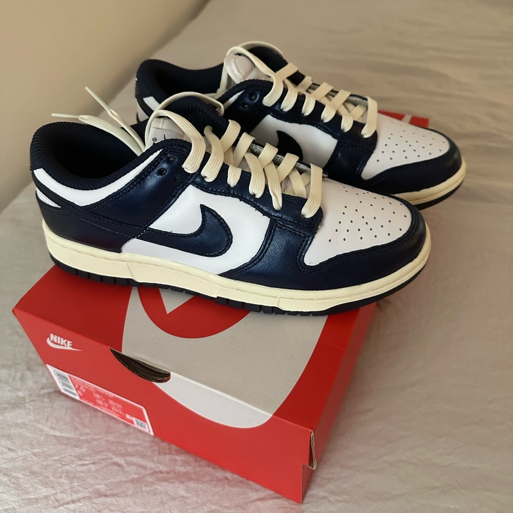 NEW: Nike Dunk Low Midnight Navy